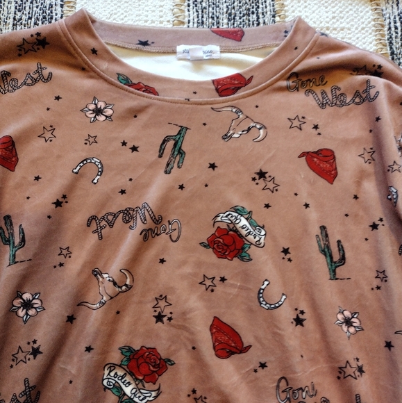3 /$15 Rodeo Girl Stitch and Pine Sleep Top - Picture 2 of 3